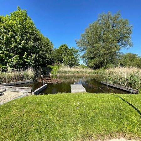 Schöner Ferienbungalow umgeben von Natur und nicht weit zur Ostsee Neubukow Exterior foto