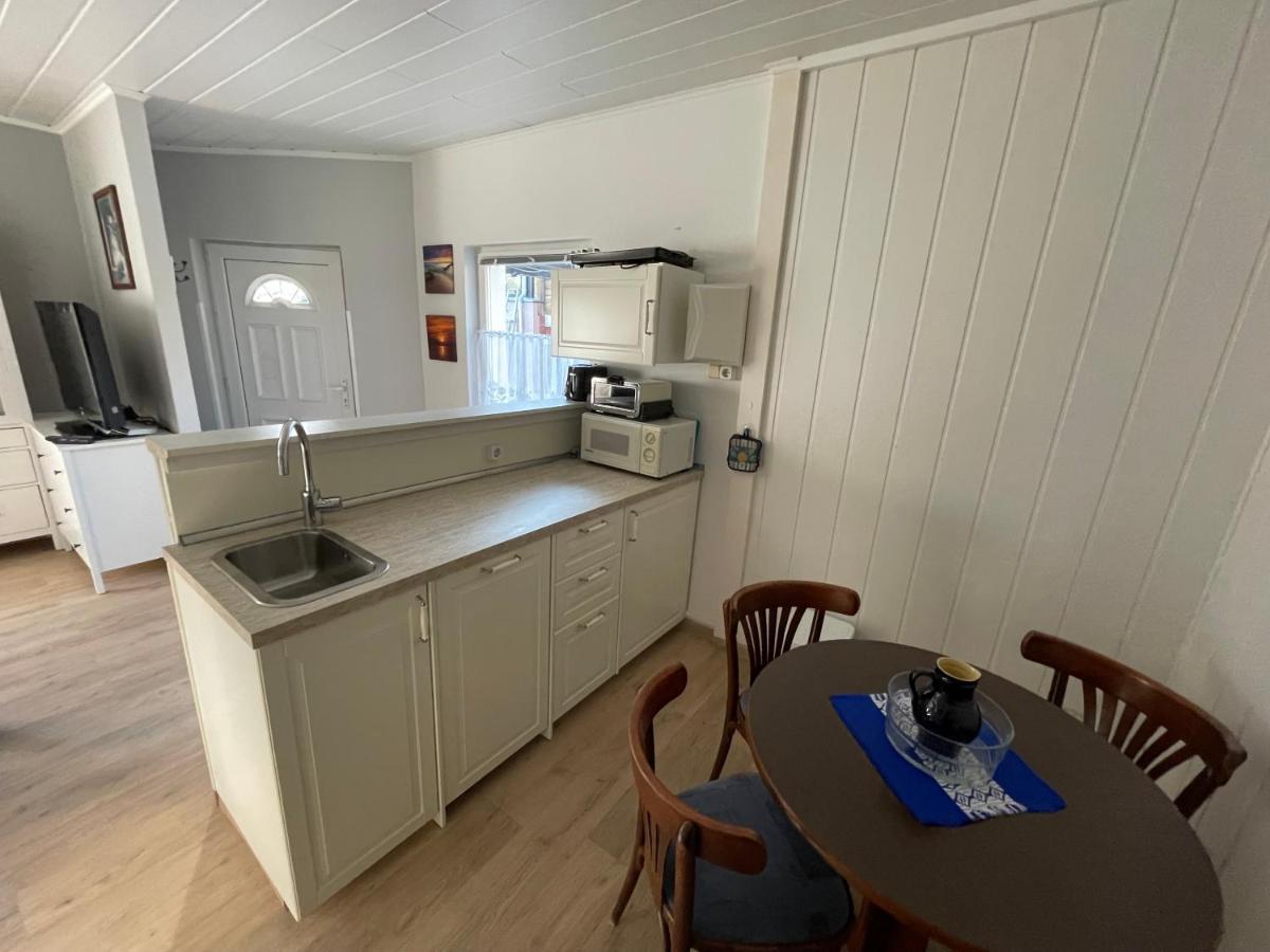 Schöner Ferienbungalow umgeben von Natur und nicht weit zur Ostsee Neubukow Exterior foto