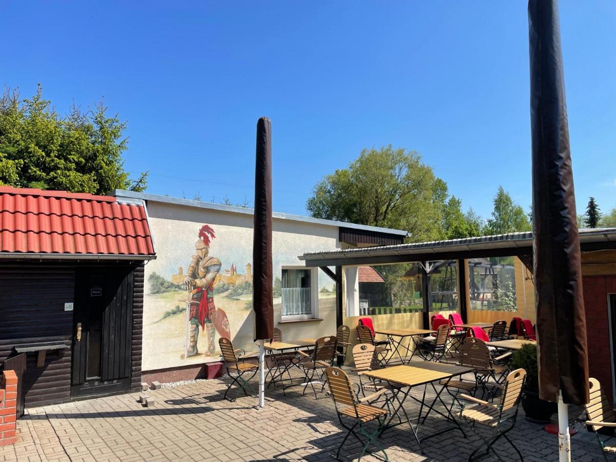 Schöner Ferienbungalow umgeben von Natur und nicht weit zur Ostsee Neubukow Exterior foto